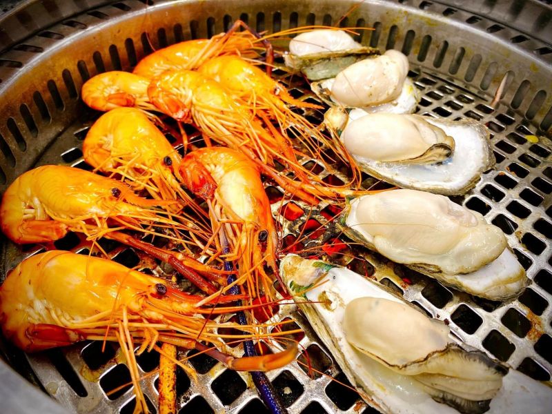 Buffet Lẩu và Nướng Cô 3 Còi