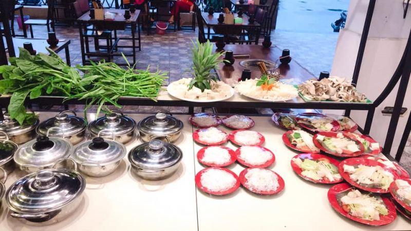 Buffet Valentino 99k