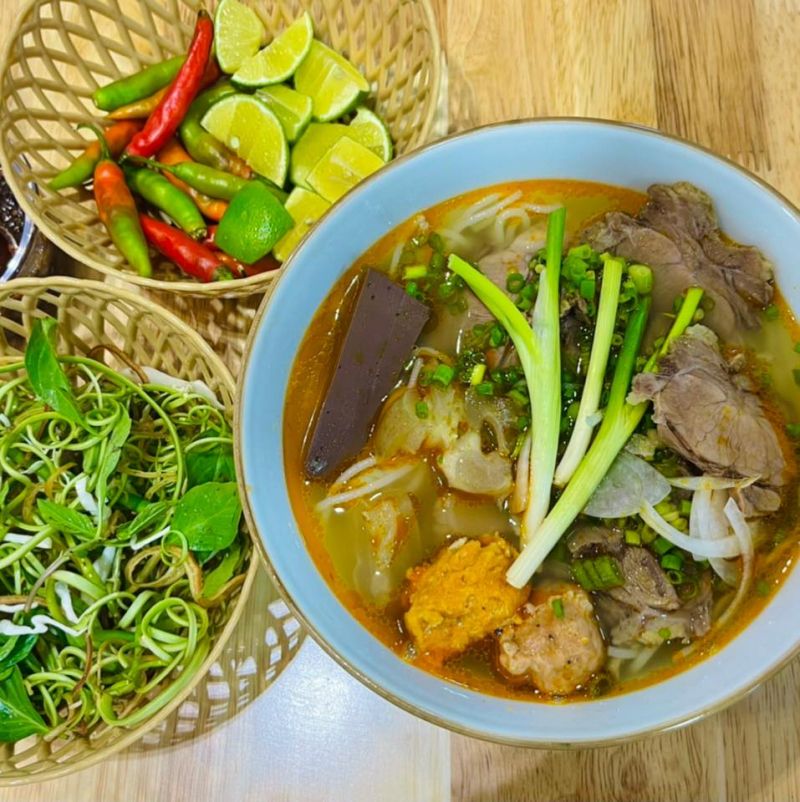 Bún Bò Hà Quán