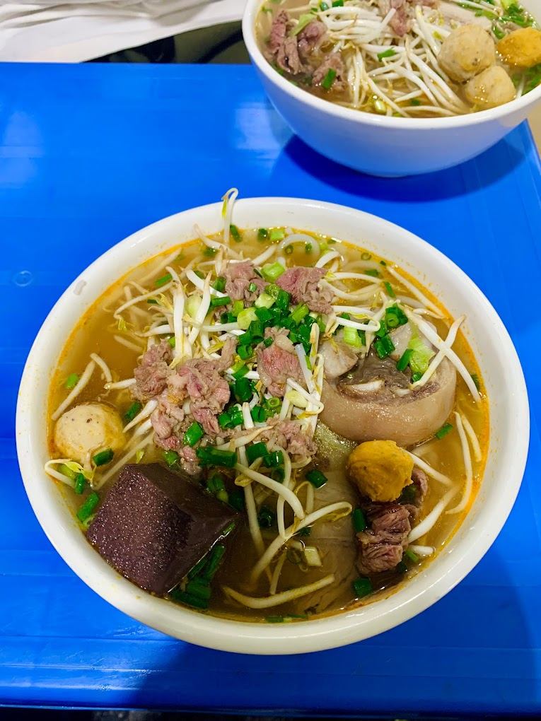 Bún bò huế