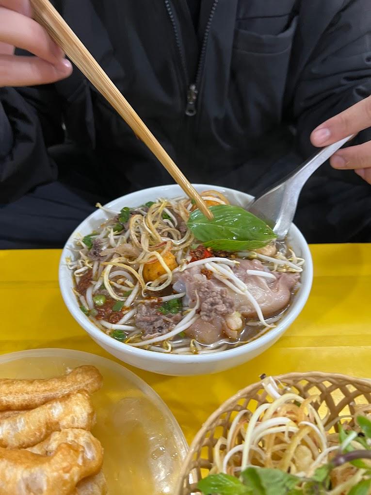 Bún bò huế