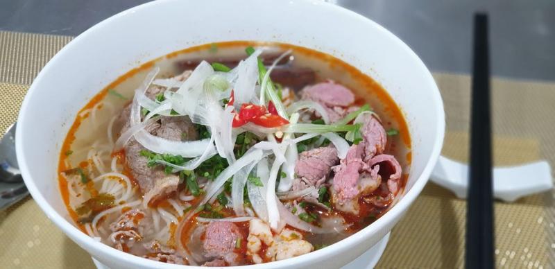 Bún Bò Huế Chị Nguyệt