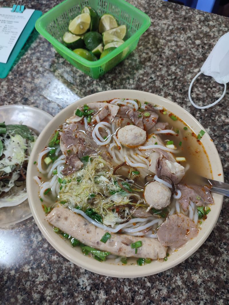 Bún bò Huế Hưng Còi