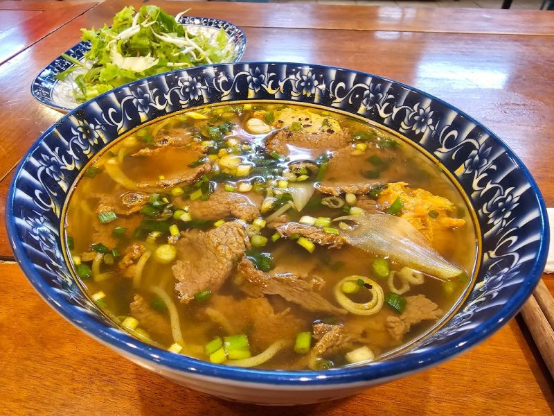 Bún Bò Huế Sen