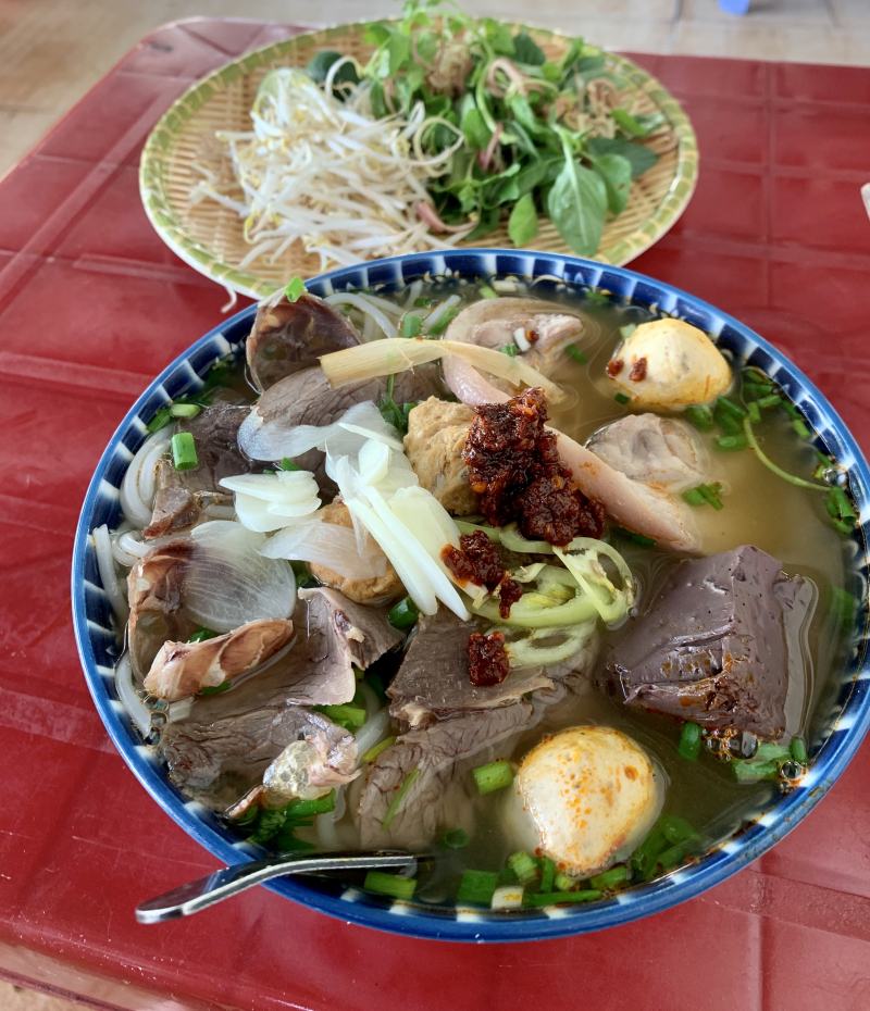 Bún Bò Huế Trường Hói
