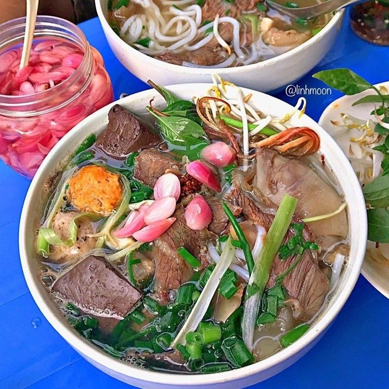 Bún Bò O Loan