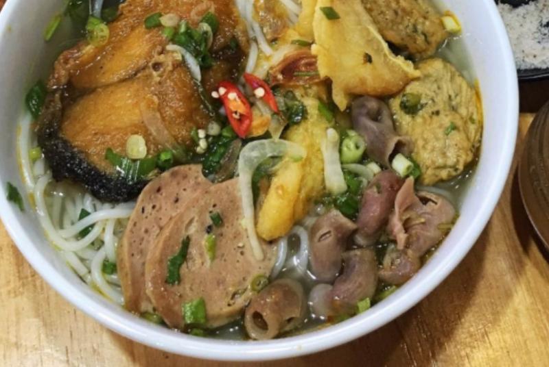 Bún cá cay Đình Đông
