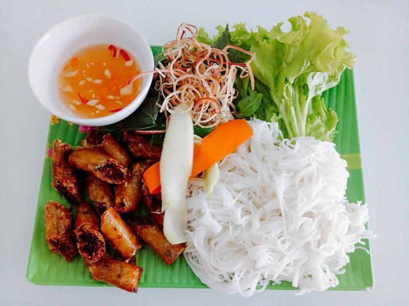 Bún Bà Chằn được khách hàng đánh giá rất cao bởi cách phục vụ bằng cả trái tim để mang lại cho thực khách món ăn ngon, an toàn.