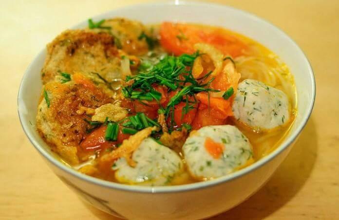 Bún chả cá ông Tạ