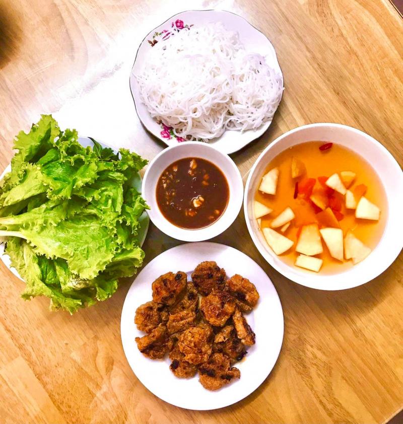 Bún chả nướng - 321 Hà Huy Tập
