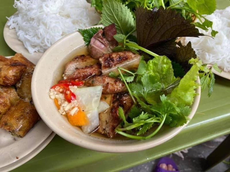 Bún Chả Que Tre