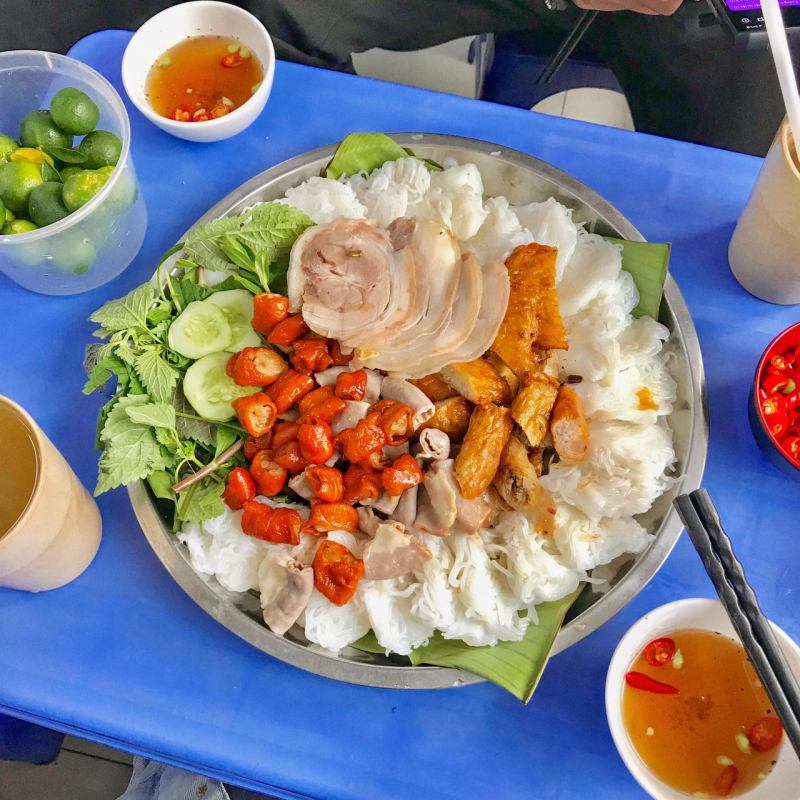 Bún đậu mắm tôm Hàng Khay