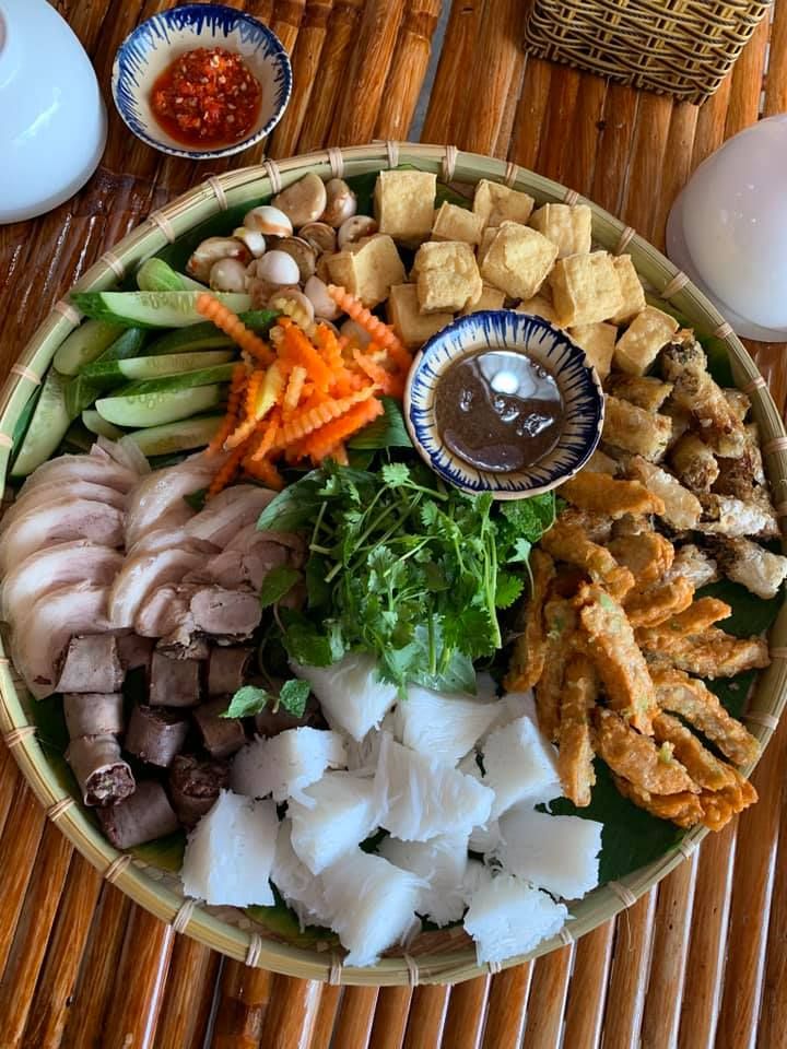 Bún đậu mẹt Long An