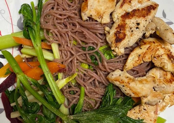 Bún gạo lứt xào ức gà