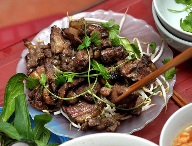 Bún ngan và bún chả ngan nướng