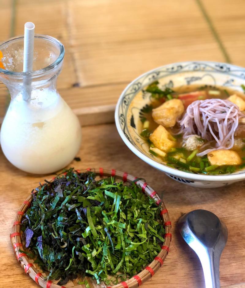 Bún ốc Bà Ngoại