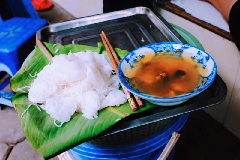 1 suất bún ốc nguội của quán