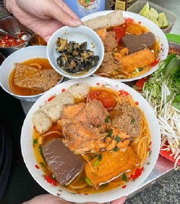 Bún Riêu & Bánh Canh Cua - Nguyễn Trãi