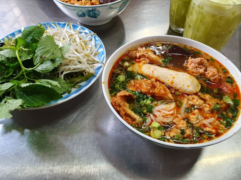 Bún riêu cô Hậu