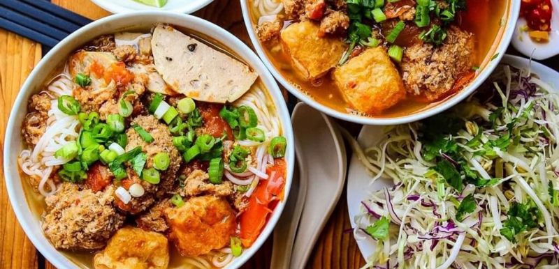 Bún riêu cua cô Dung