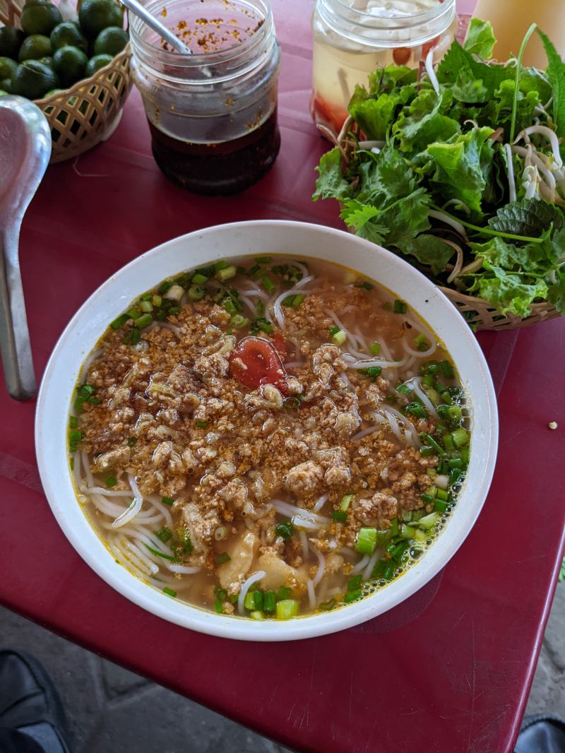 Bún riêu ốc