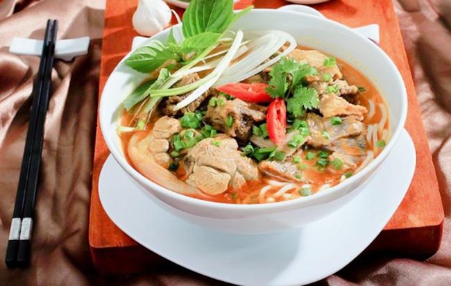 Bún sườn, bò