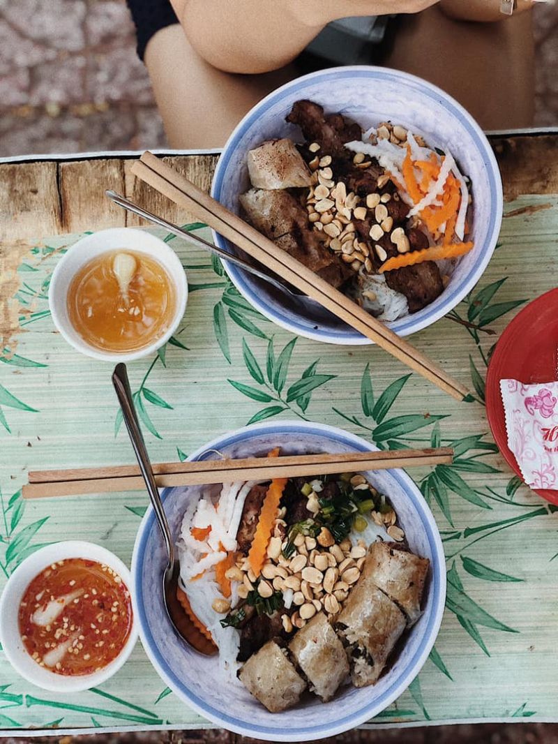Bún Thịt Nướng - Nguyễn Trung Trực
