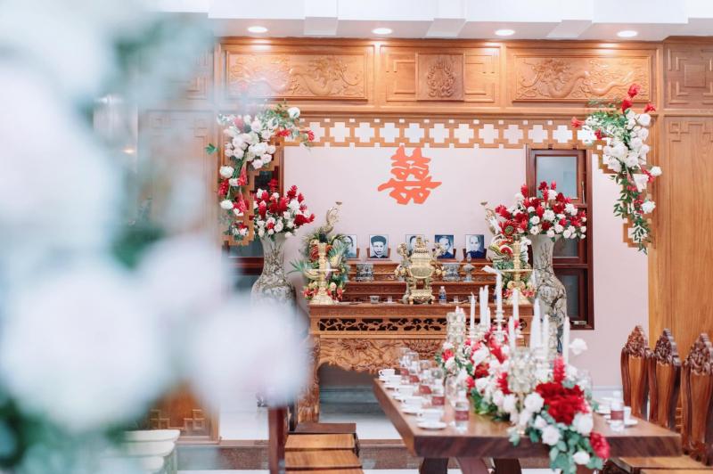 Butterfly wedding decor