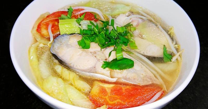Cá basa nấu măng chua