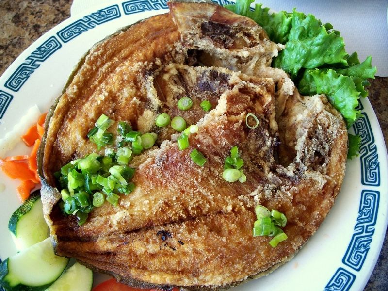 Cá chim chiên nước mắm rất ngon (Nguồn: Sưu tầm)