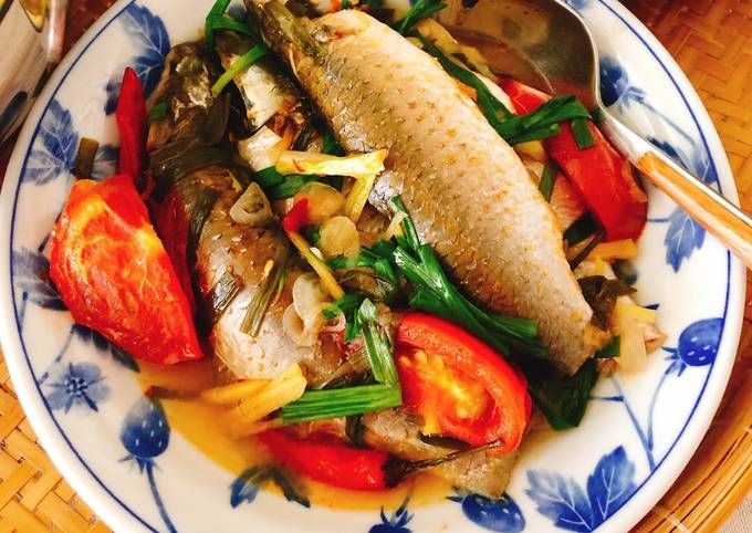 Cá đối kho cà chua