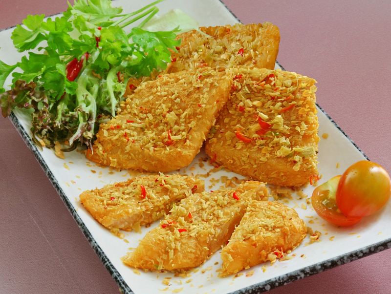 Cá hú chiên xả ớt
