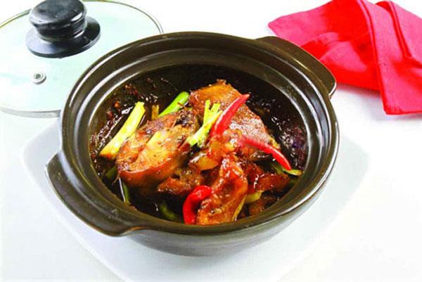 Cá kho nghệ tươi
