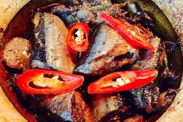 Cá nục kho riềng