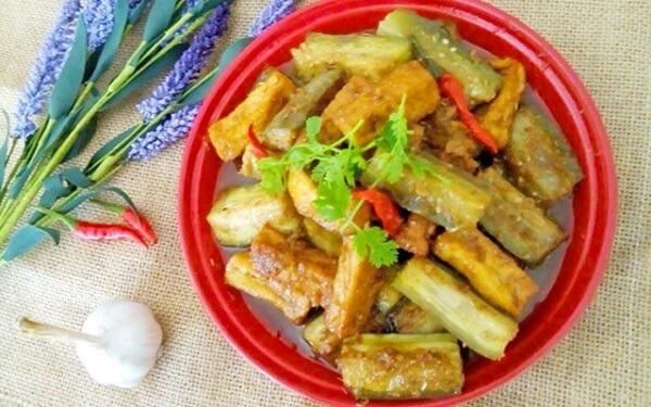 Cà tím xào chao món chay với cà tím
