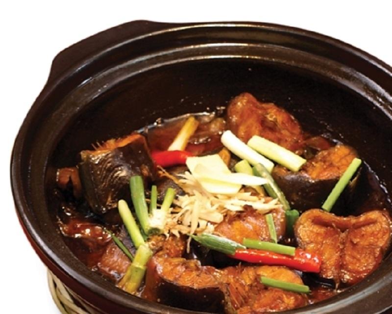 Cá trê kho gừng