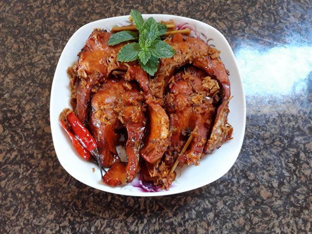 Cá trôi kho riềng