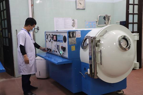Oxy cao áp là một trong những máy móc chủ đạo được sử dụng để điều trị hậu Covid-19