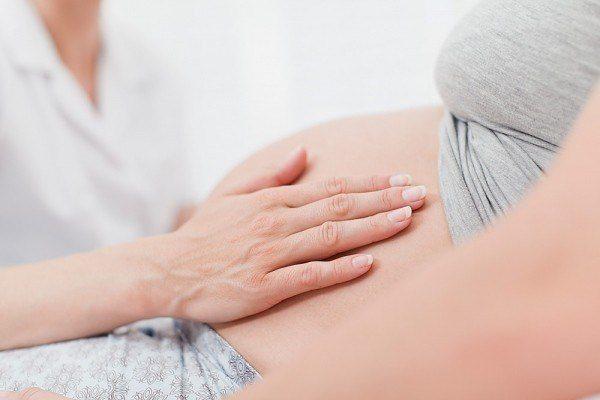 Các khớp xương trở nên lỏng lẻo khi mẹ mang bầu