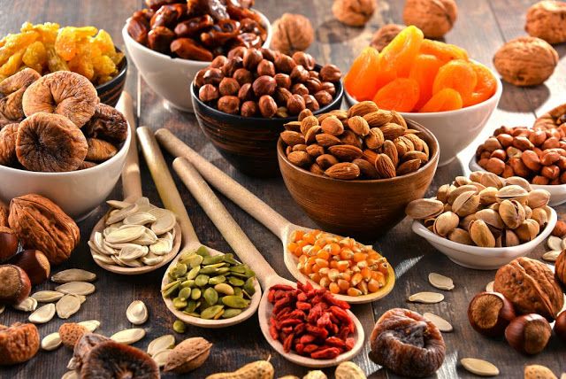 Các loại hạt giàu chất béo giúp bé tăng cân an toàn