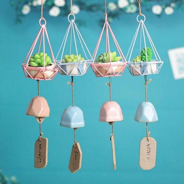 Treo chuông gió để dẫn dắt khí luân chuyển trong nhà