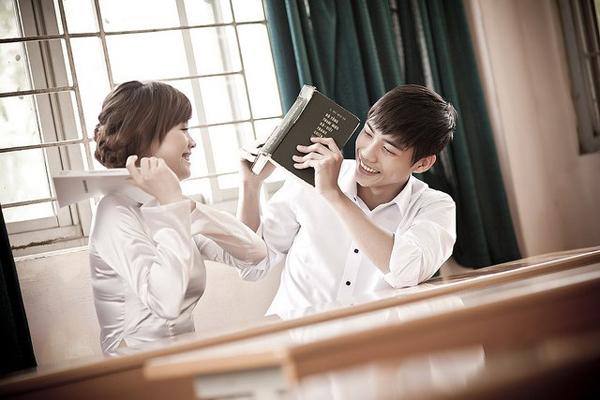 Yêu ở tuổi học đường, đừng để con tim lấn át lý trí mà hãy để lý trí chiến thắng con tim.