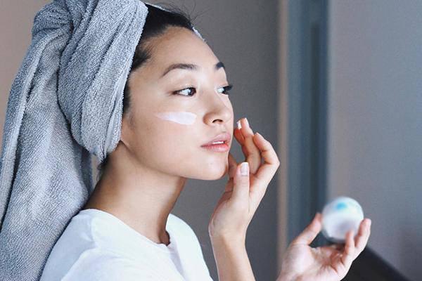 Cách sử dụng retinoids an toàn
