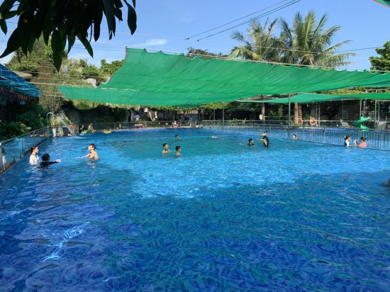 Cafe Bể Bơi Tiến Phương