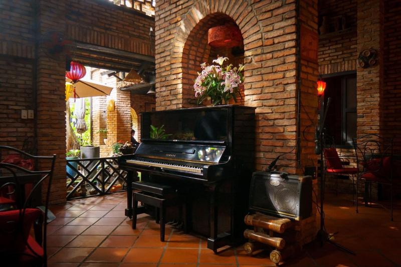 Cafe Cõi Xưa