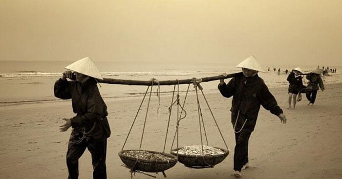 Cảm nhận về nhân vật người đàn bà hàng chài trong 