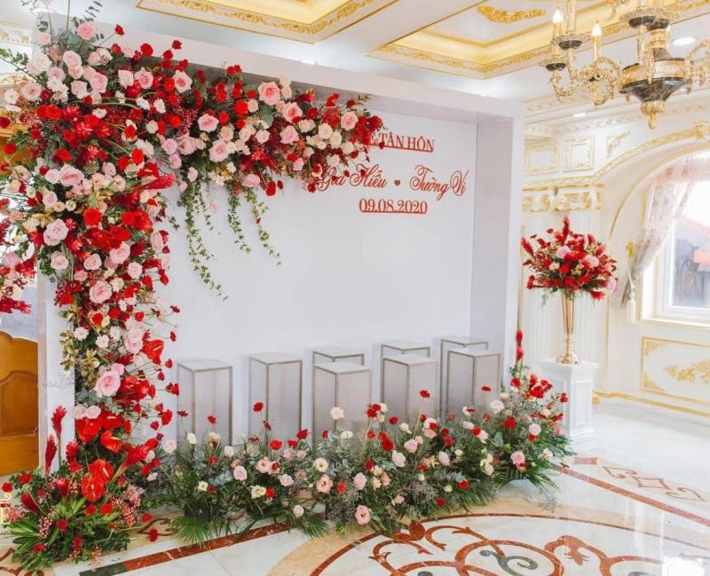 Cami wedding decor