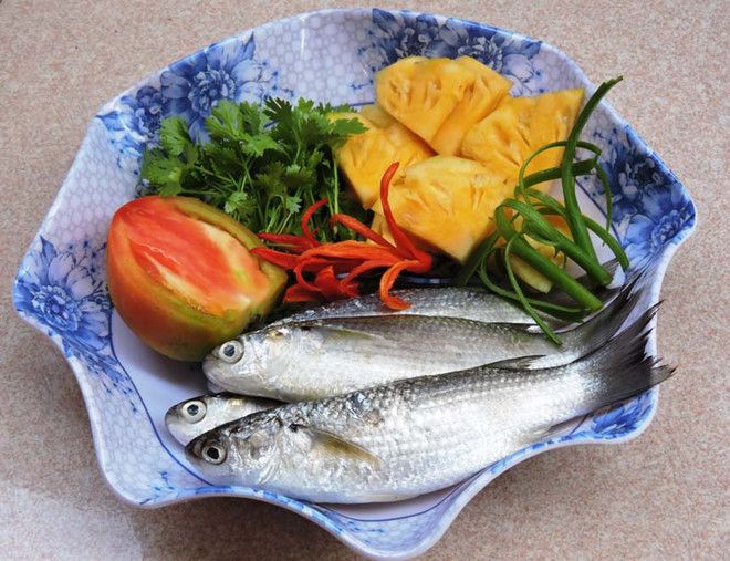 Canh cá đối nấu riêu