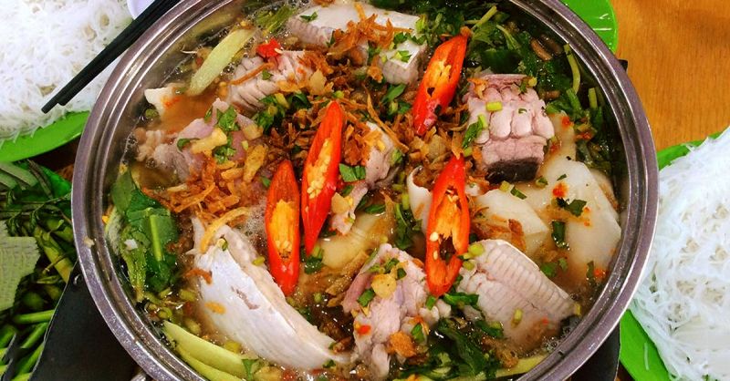 Canh chua cá đuối bắp chuối