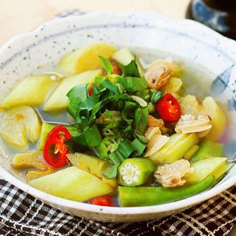 Canh ngao chua (nghêu) với dọc mùng